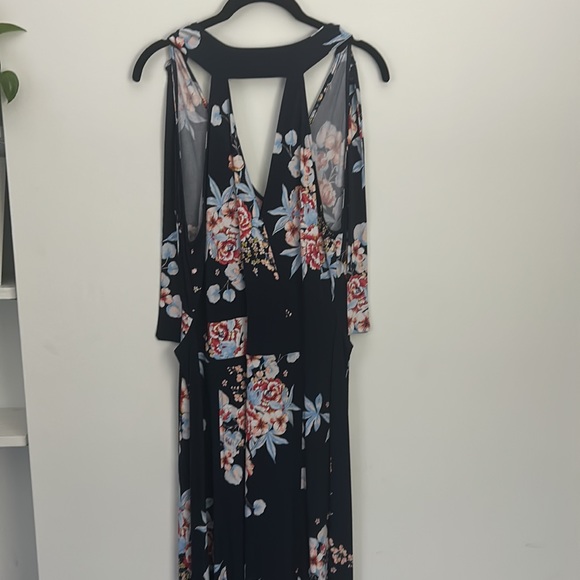 Floral High-Neck Navy Blue New York and Company Maxi Dress - Picture 2 of 7